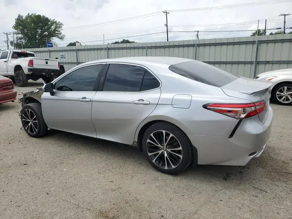 4T1B11HK5JU086493 2018 TOYOTA CAMRY - Image 2