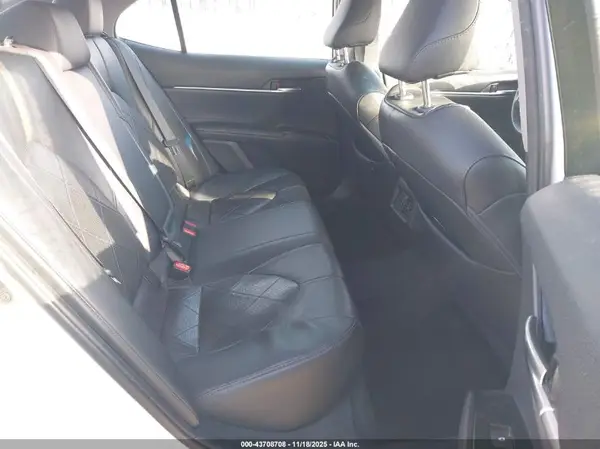 4T1B11HK5JU088521 2018 TOYOTA CAMRY - Image 8