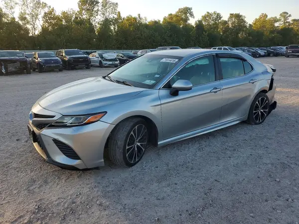 4T1B11HK5JU089636 2018 TOYOTA CAMRY - Image 1