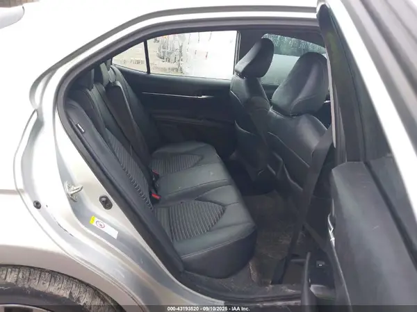 4T1B11HK5JU089703 2018 TOYOTA CAMRY - Image 8