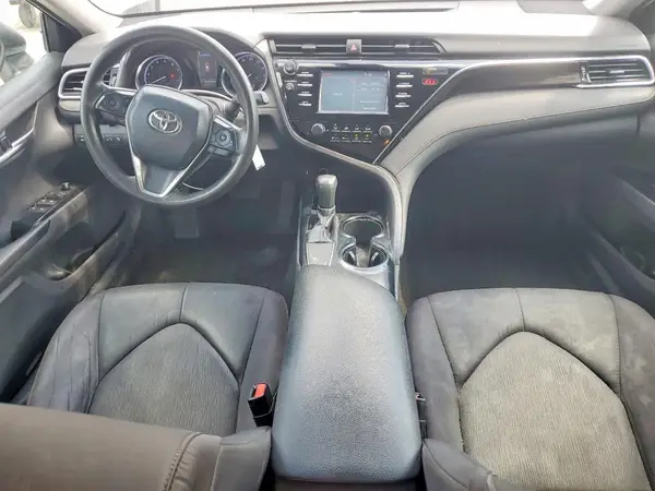 4T1B11HK5JU089748 2018 TOYOTA CAMRY - Image 8