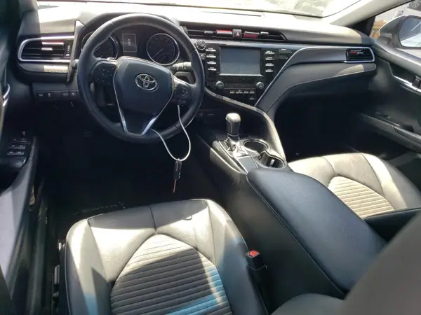 4T1B11HK5JU090298 2018 TOYOTA CAMRY - Image 8