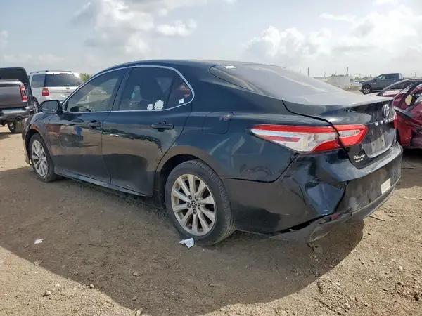 4T1B11HK5JU091595 2018 TOYOTA CAMRY - Image 2