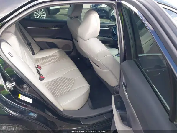 4T1B11HK5JU091791 2018 TOYOTA CAMRY - Image 8