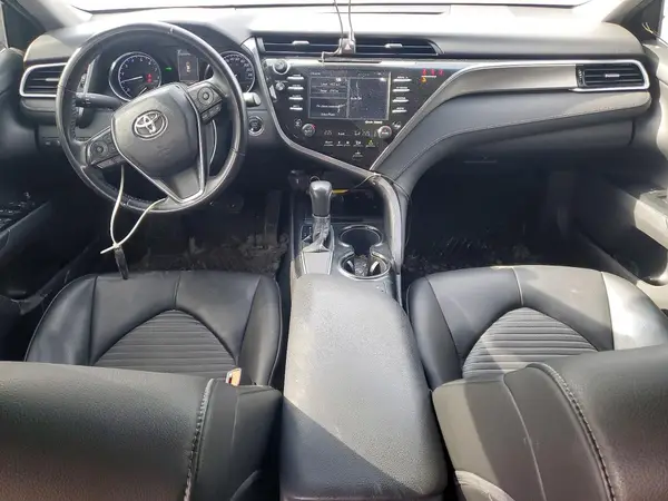 4T1B11HK5JU092777 2018 TOYOTA CAMRY - Image 8