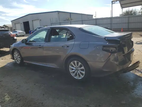 4T1B11HK5JU095906 2018 TOYOTA CAMRY - Image 2