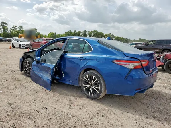 4T1B11HK5JU100232 2018 TOYOTA CAMRY - Image 2