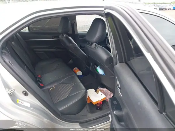 4T1B11HK5JU100635 2018 TOYOTA CAMRY - Image 8