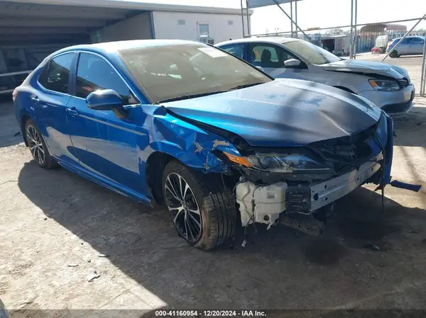 4T1B11HK5JU102451 2018 TOYOTA CAMRY - Image 1