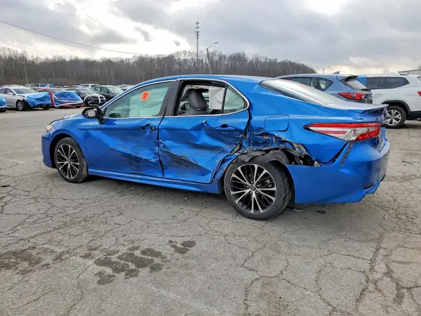 4T1B11HK5JU104166 2018 TOYOTA CAMRY - Image 2