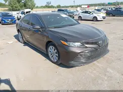4T1B11HK5JU104684 2018 TOYOTA CAMRY
