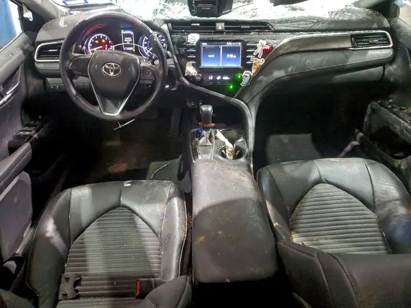 4T1B11HK5JU104961 2018 TOYOTA CAMRY - Image 8