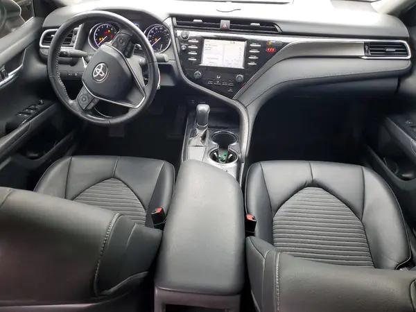 4T1B11HK5JU105382 2018 TOYOTA CAMRY - Image 8