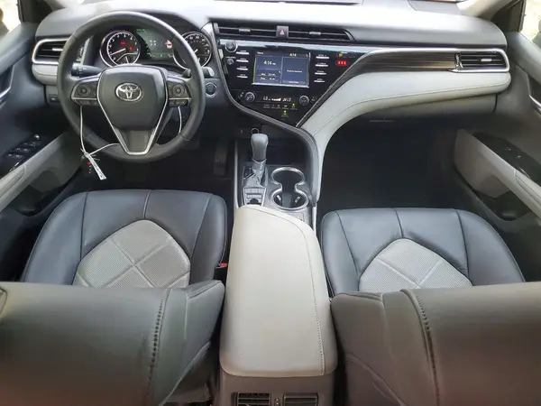 4T1B11HK5JU105754 2018 TOYOTA CAMRY - Image 8