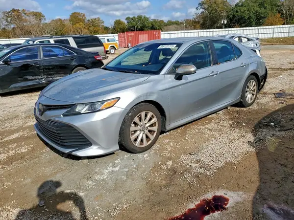 4T1B11HK5JU115720 2018 TOYOTA CAMRY - Image 1