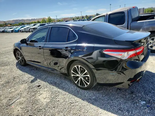 4T1B11HK5JU116849 2018 TOYOTA CAMRY - Image 2