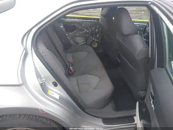 4T1B11HK5JU126281 2018 TOYOTA CAMRY - Image 8