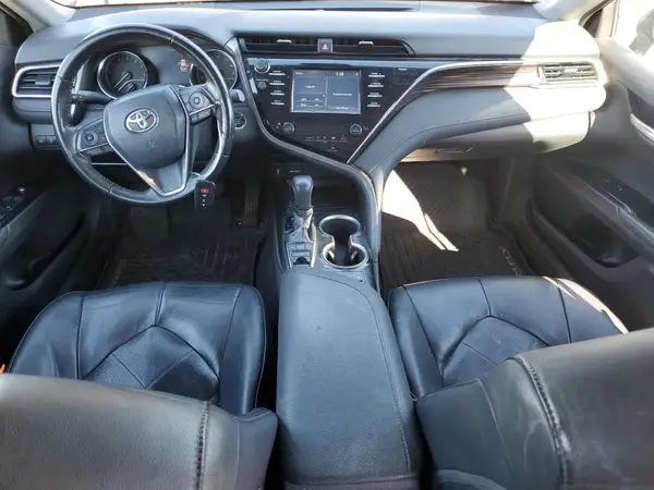 4T1B11HK5JU137250 2018 TOYOTA CAMRY - Image 8