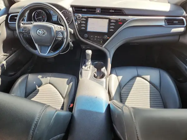 4T1B11HK5JU139810 2018 TOYOTA CAMRY - Image 8