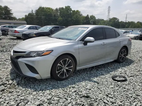 4T1B11HK5JU144442 2018 TOYOTA CAMRY - Image 1