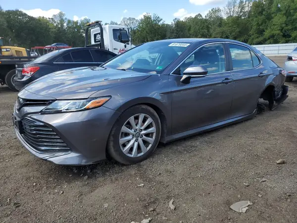 4T1B11HK5JU153318 2018 TOYOTA CAMRY - Image 1