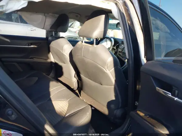4T1B11HK5JU154534 2018 TOYOTA CAMRY - Image 8