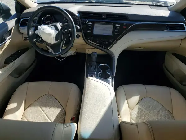 4T1B11HK5JU157112 2018 TOYOTA CAMRY - Image 8