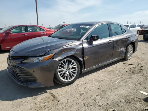 4T1B11HK5JU159667 2018 TOYOTA CAMRY - Image 1
