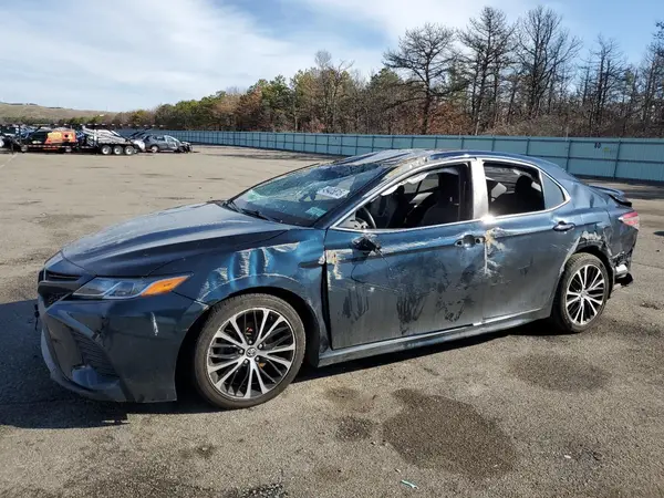 4T1B11HK5JU502199 2018 TOYOTA CAMRY - Image 1