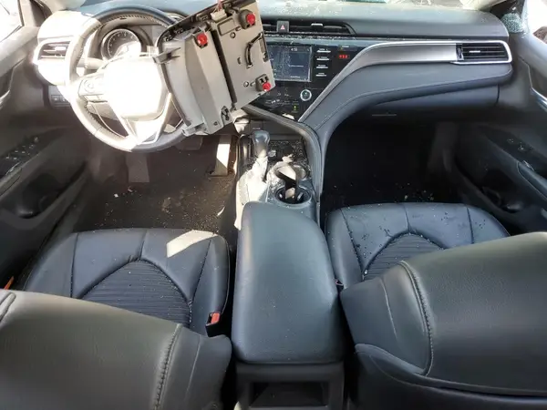4T1B11HK5JU502199 2018 TOYOTA CAMRY - Image 8