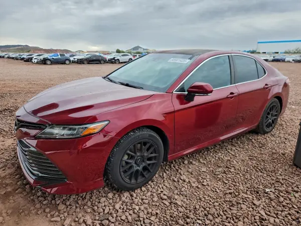 4T1B11HK5JU507015 2018 TOYOTA CAMRY - Image 1