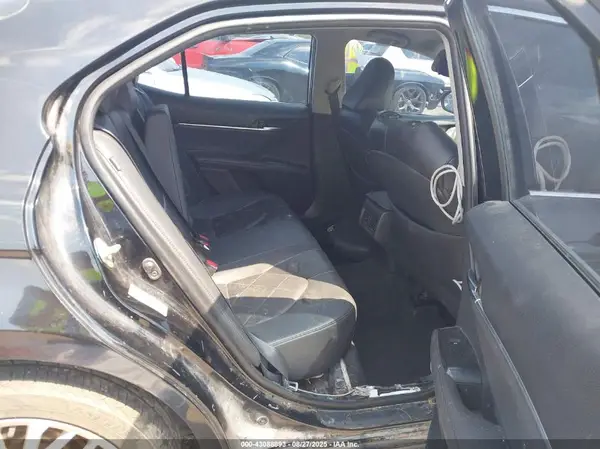 4T1B11HK5JU515695 2018 TOYOTA CAMRY - Image 8