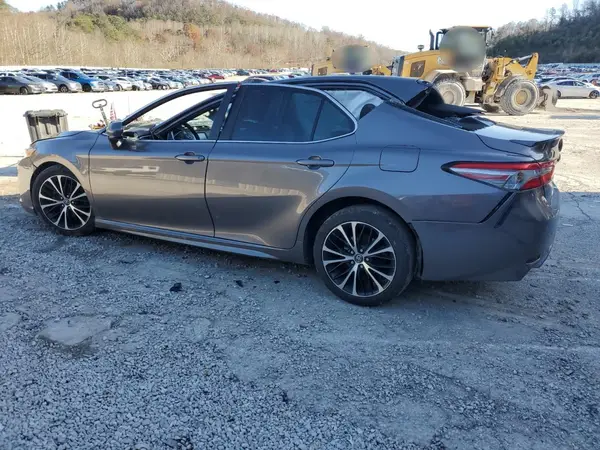 4T1B11HK5JU515731 2018 TOYOTA CAMRY - Image 2