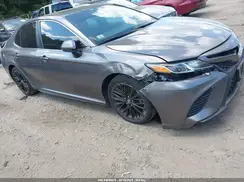 4T1B11HK5JU515860 2018 TOYOTA CAMRY