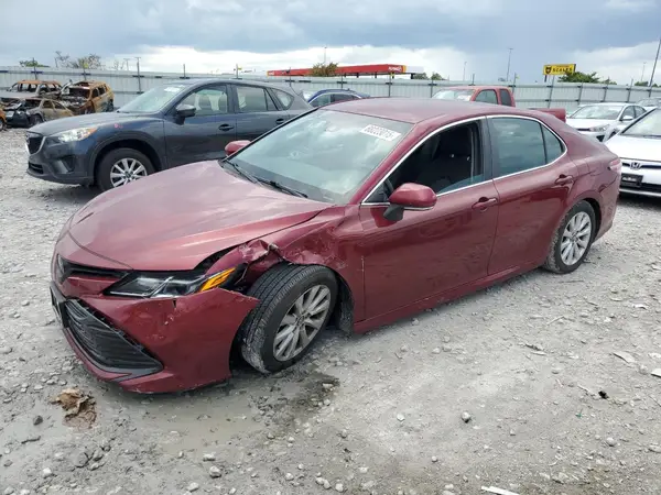 4T1B11HK5JU516765 2018 TOYOTA CAMRY - Image 1