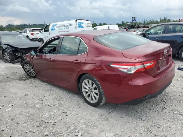 4T1B11HK5JU516765 2018 TOYOTA CAMRY - Image 2
