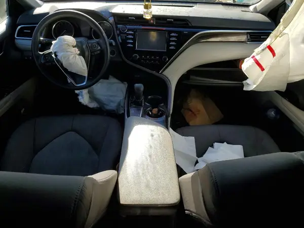 4T1B11HK5JU518869 2018 TOYOTA CAMRY - Image 8