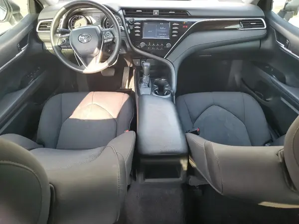 4T1B11HK5JU519472 2018 TOYOTA CAMRY - Image 8