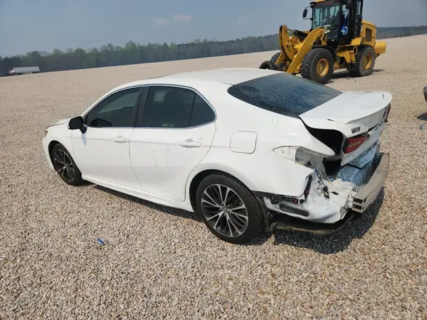 4T1B11HK5JU521559 2018 TOYOTA CAMRY - Image 2