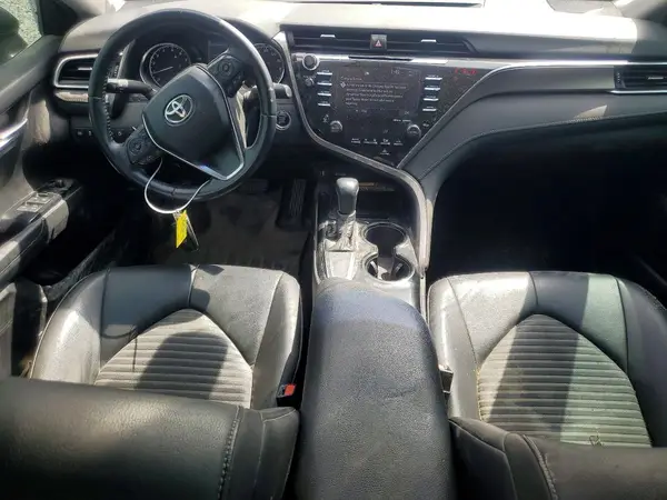 4T1B11HK5JU523263 2018 TOYOTA CAMRY - Image 8