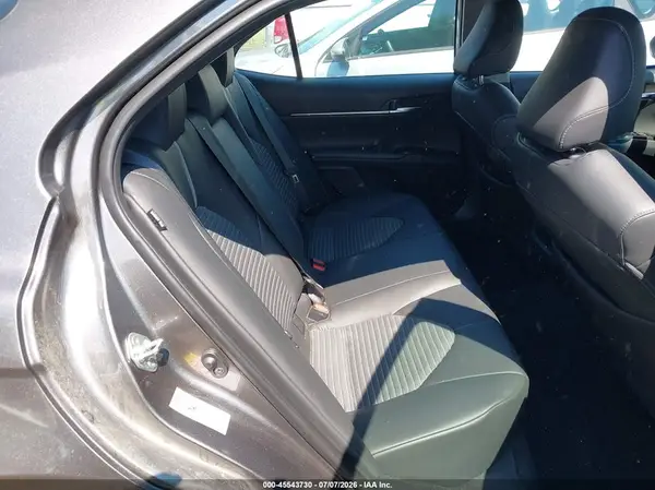 4T1B11HK5JU525496 2018 TOYOTA CAMRY - Image 8