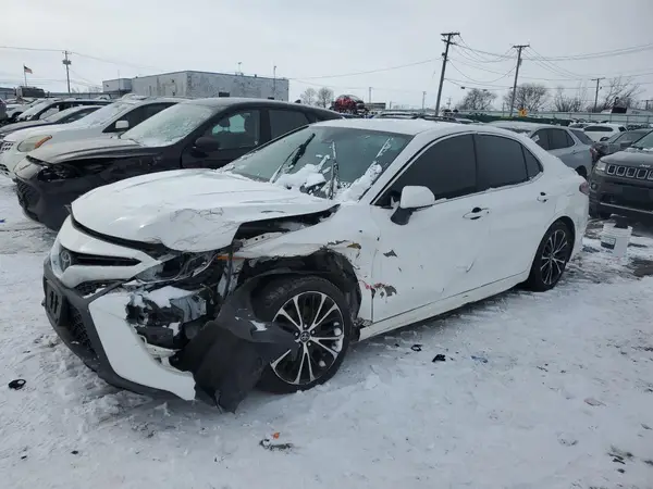 4T1B11HK5JU526339 2018 TOYOTA CAMRY - Image 1
