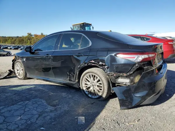 4T1B11HK5JU530326 2018 TOYOTA CAMRY - Image 2