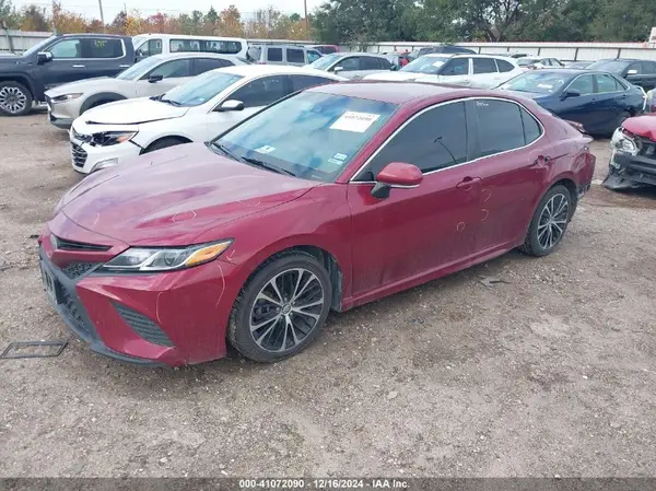 4T1B11HK5JU533145 2018 TOYOTA CAMRY - Image 2