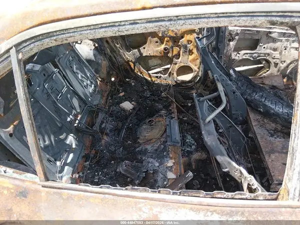 4T1B11HK5JU534263 2018 TOYOTA CAMRY - Image 8