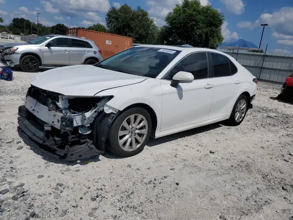 4T1B11HK5JU536840 2018 TOYOTA CAMRY - Image 1