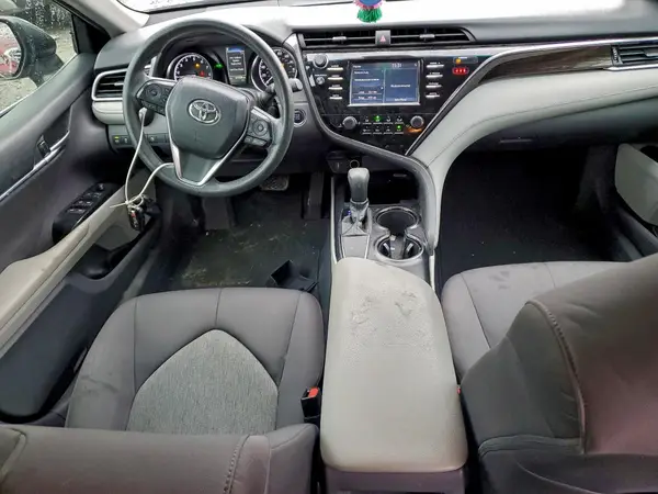 4T1B11HK5JU537843 2018 TOYOTA CAMRY - Image 8