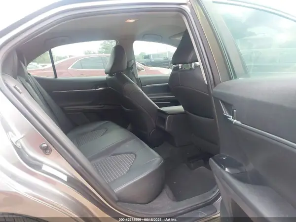 4T1B11HK5JU539057 2018 TOYOTA CAMRY - Image 8