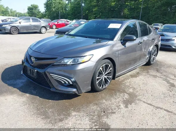 4T1B11HK5JU540953 2018 TOYOTA CAMRY - Image 2