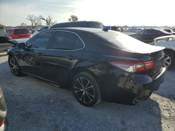 4T1B11HK5JU542248 2018 TOYOTA CAMRY - Image 2